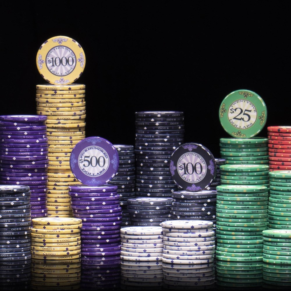 200 Scroll Ceramic Casino Poker Chips & Acrylic Tray