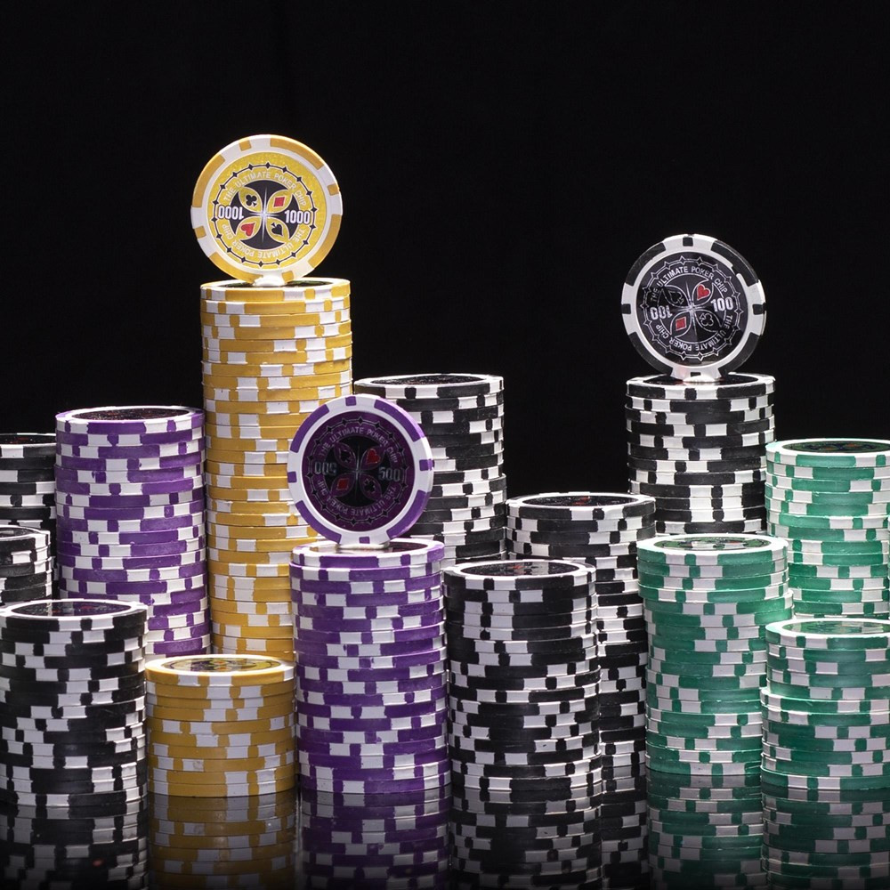 200 14 Gram Ultimate Poker Chips & Acrylic Tray