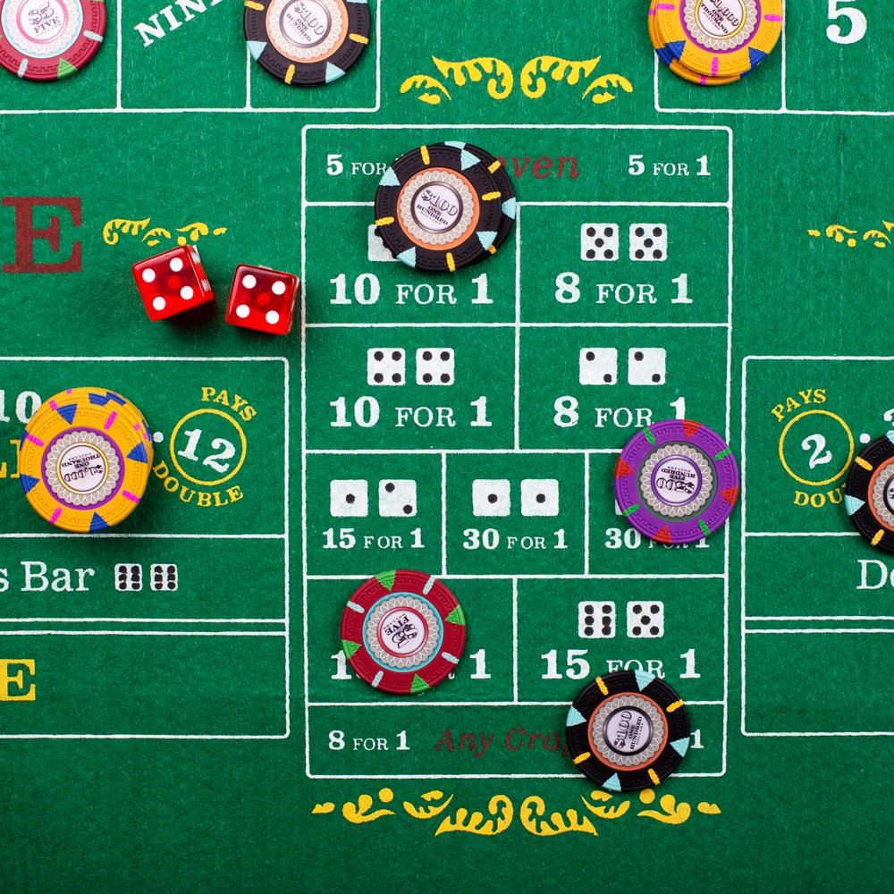 Double-sided Mini Table Felt, Craps and Roulette